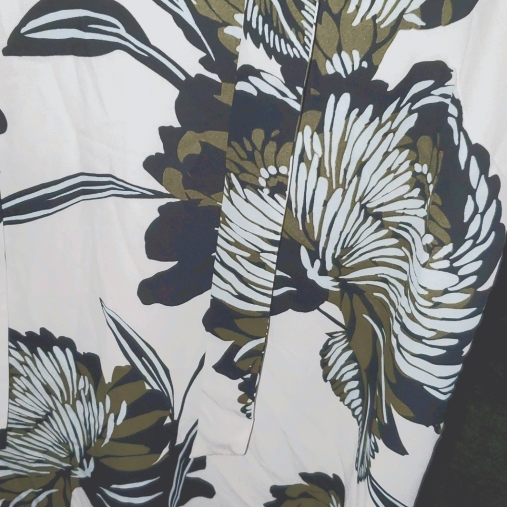 Express flowy top